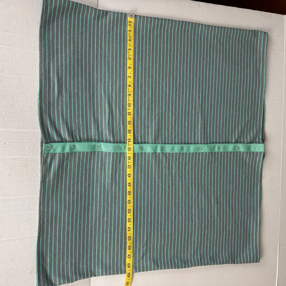 Lululemon Striped Infinity Scarf Snaps Mint Green Grey Women's Accessory‎ Rulu